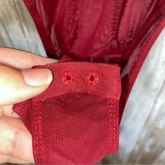 Entro Red Puff Sleeve Mesh Bodysuit - Picture 4 of 6